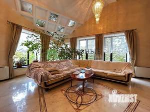 Дом 342м&sup2;, 3-этажный, участок 12 сот.  