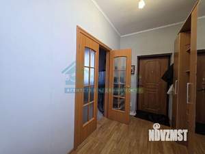 Дом 263м&sup2;, 3-этажный, участок 8 сот.  