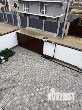 Дом 270м&sup2;, 2-этажный, участок 5 сот.  