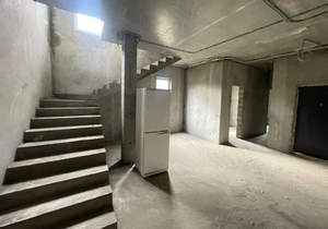 Дом 300м&sup2;, 2-этажный, участок 6 сот.  