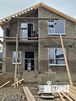 Дом 150м&sup2;, 2-этажный, участок 6 сот.  