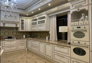 Дом 460м&sup2;, 3-этажный, участок 8 сот.  