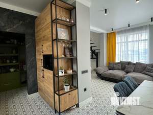 Дом 252м&sup2;, 3-этажный, участок 6 сот.  