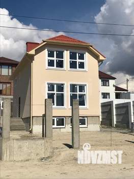 Дом 133м&sup2;, 2-этажный, участок 3 сот.  