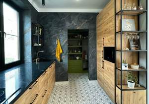 Дом 252м&sup2;, 3-этажный, участок 6 сот.  