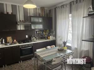 Дом 107м², 2-этажный, участок 8 сот.  