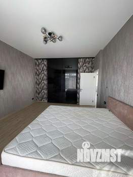Дом 327м², 3-этажный, участок 5 сот.  