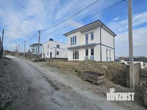 Дом 130м&sup2;, 2-этажный, участок 4 сот.  