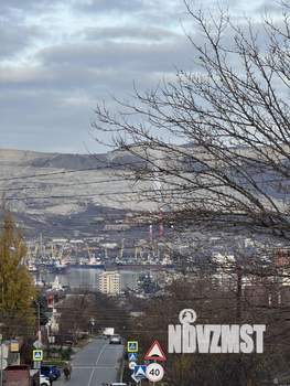 Дом 45м&sup2;, 2-этажный, участок 5 сот.  