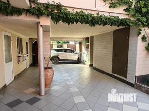 Дом 187м&sup2;, 2-этажный, участок 3 сот.  