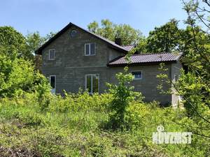 Дом 180м&sup2;, 2-этажный, участок 6 сот.  