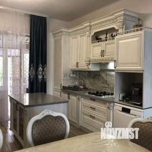 Дом 123м&sup2;, 2-этажный, участок 7 сот.  