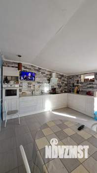 Дом 142м&sup2;, 1-этажный, участок 10 сот.  