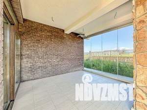 Дом 273м&sup2;, 2-этажный, участок 10 сот.  