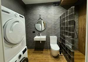 Дом 252м&sup2;, 3-этажный, участок 6 сот.  