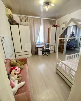 Дом 260м&sup2;, 2-этажный, участок 7 сот.  