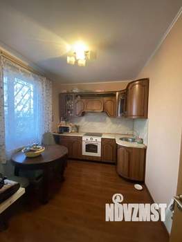 Дом 80м², 5-этажный, участок 7 сот.  