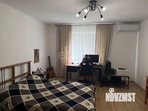 Дом 78м&sup2;, 2-этажный, участок 3 сот.  