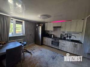Дом 270м², 3-этажный, участок 12 сот.  