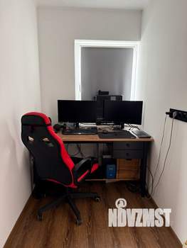 Дом 80м&sup2;, 2-этажный, участок 3 сот.  