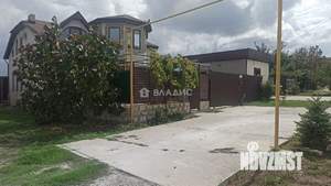 Дом 242м&sup2;, 2-этажный, участок 10 сот.  