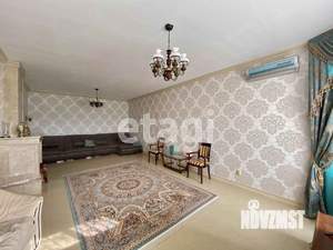 Дом 297м&sup2;, 3-этажный, участок 10 сот.  