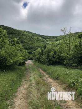 Дом 100м&sup2;, 2-этажный, участок 7 сот.  