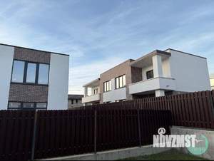 Дом 248м&sup2;, 2-этажный, участок 4 сот.  