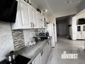 Дом 260м&sup2;, 2-этажный, участок 7 сот.  