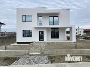 Дом 220м², 2-этажный, участок 5 сот.  