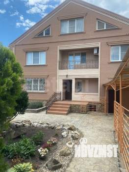 Дом 280м&sup2;, 2-этажный, участок 21 сот.  