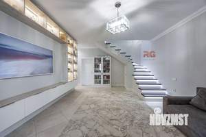 Дом 224м², 2-этажный, участок 10 сот.  