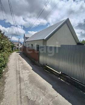 Дом 50м&sup2;, 2-этажный, участок 6 сот.  