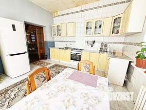 Дом 201м&sup2;, 3-этажный, участок 9 сот.  