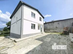 Дом 165м&sup2;, 2-этажный, участок 4 сот.  