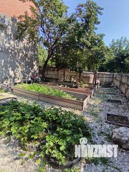 Дом 243м&sup2;, 2-этажный, участок 4 сот.  