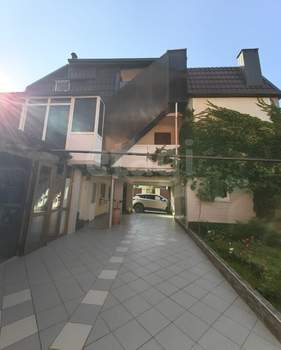 Дом 187м², 2-этажный, участок 3 сот.  