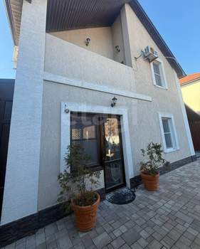 Дом 113м&sup2;, 2-этажный, участок 3 сот.  