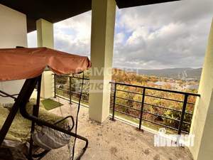 Дом 295м&sup2;, 2-этажный, участок 13 сот.  