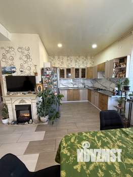 Дом 203м², 3-этажный, участок 3 сот.  