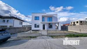 Дом 220м&sup2;, 2-этажный, участок 5 сот.  