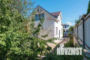 Дом 94м², 2-этажный, участок 3 сот.  