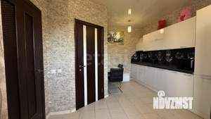 Дом 109м&sup2;, 2-этажный, участок 3 сот.  