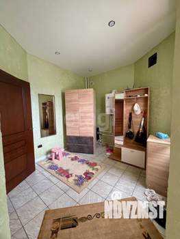 Дом 242м², 2-этажный, участок 10 сот.  