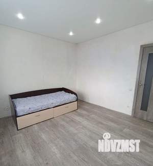 Дом 100м&sup2;, 1-этажный, участок 5 сот.  