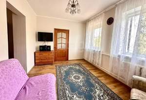 Дом 185м&sup2;, 3-этажный, участок 4 сот.  