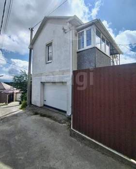 Дом 50м&sup2;, 2-этажный, участок 6 сот.  