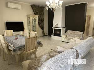 Дом 450м², 3-этажный, участок 9 сот.  