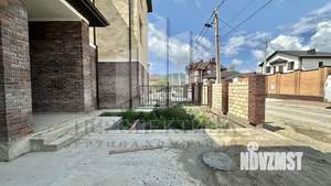 Таунхаус 247м&sup2;, 2-этажный, участок 3 сот.  