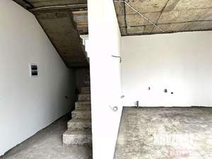 Дом 140м², 2-этажный, участок 3 сот.  